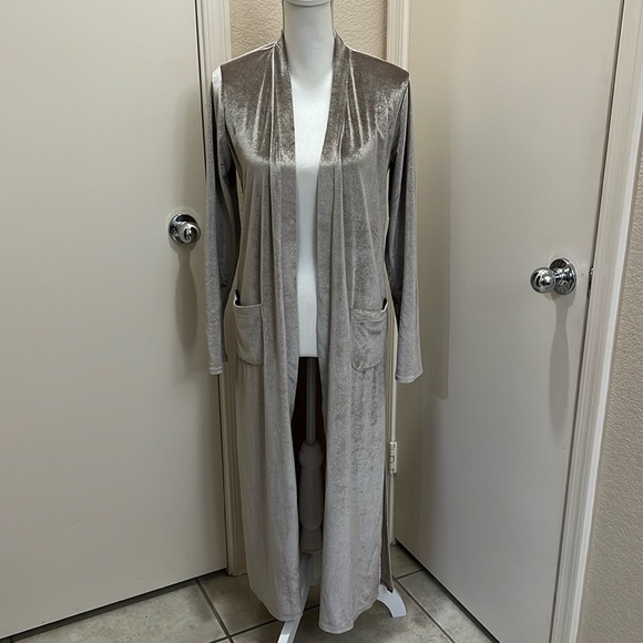 Young fabulous & broke velvet duster - Picture 2 of 6